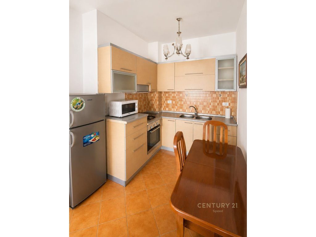 Jepet me qira apartament 1+1 në Astir!