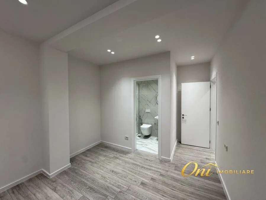 Office to rent Mine Peza - Fortuzi Str. (Tirana - city) 4