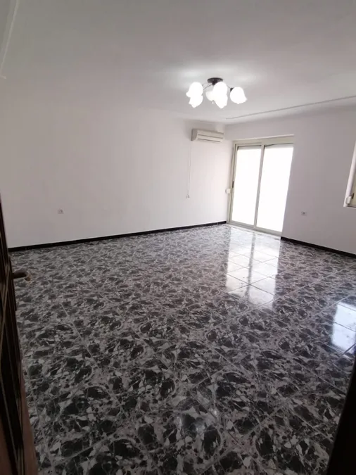 Apartment to rent Center (Tirana - city) 3