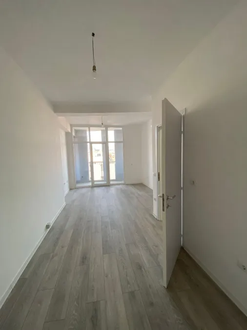 Office to rent Komuna e Parisit - Kristal Center (Tirana - city)
