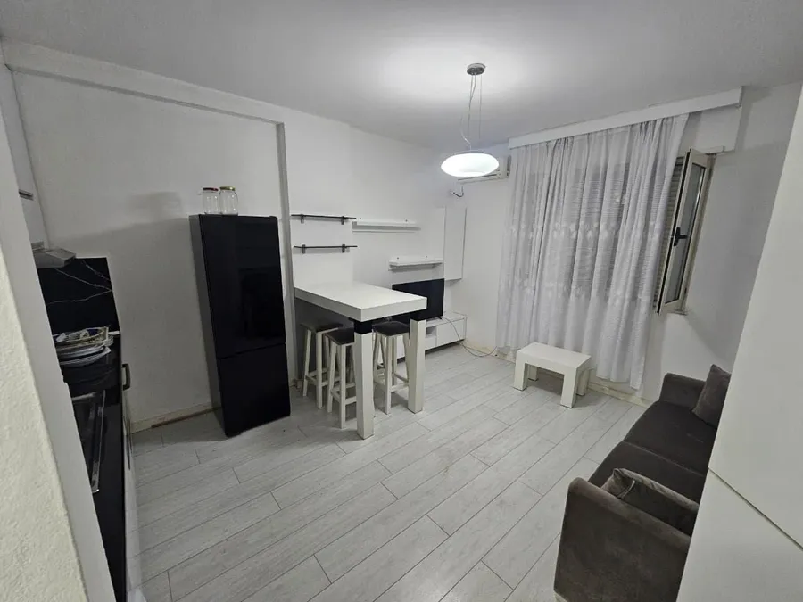 Studio Flat to rent Komuna e Parisit - Kristal Center (Tirana - city) 4