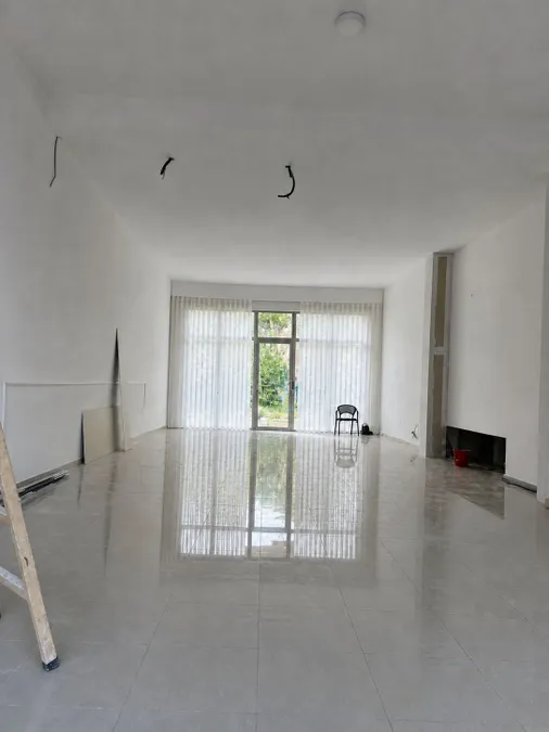 Store to rent Komuna e Parisit - Kristal Center (Tirana - city) 3