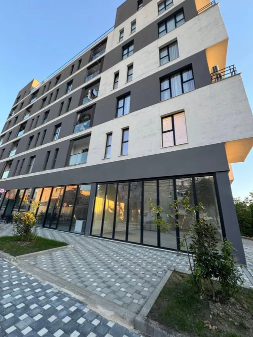 Store to rent Ali Demi (Tirana - city) 2