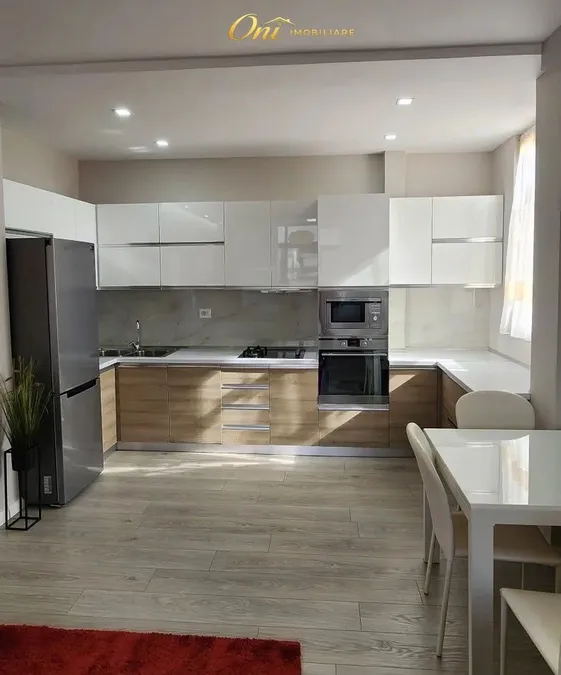 Apartment to rent Myslym Shyri Str. (Tirana - city) 2