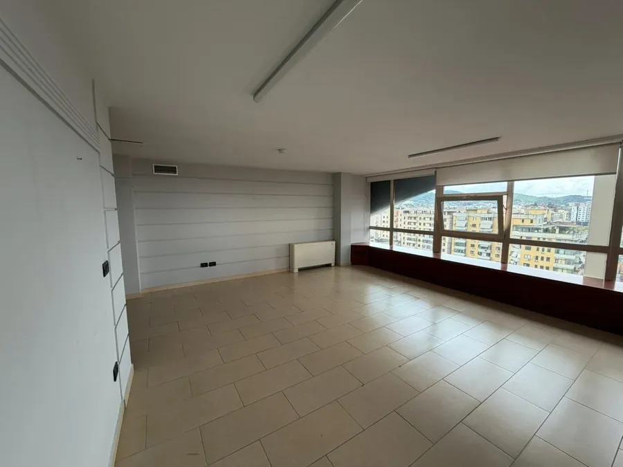 Office to rent Kavaja Str (Tirana - city) 2