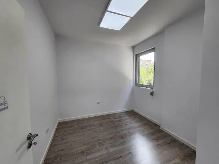 Office to rent Wilson Square (Tirana - city)