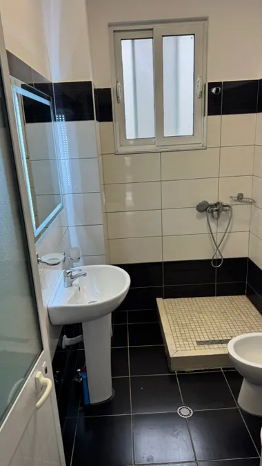 Apartment to rent 5 Maji Str. - Siri Kodra - Durresi Restaurant (Tirana - city)