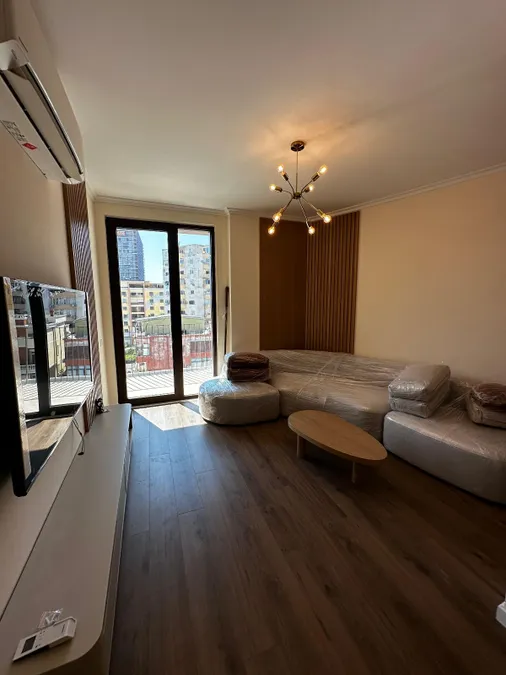 Apartment to rent Komuna e Parisit - Kristal Center (Tirana - city)