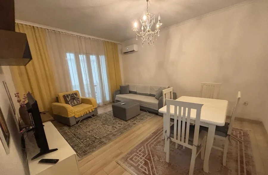 Apartment to rent Myslym Shyri Str. (Tirana - city) 3