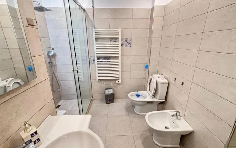 Apartment to rent Center (Tirana - city) 2