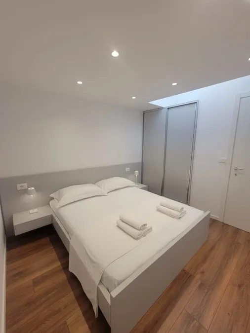 Apartment to rent Durres Str. - Bogdaneve Str. (Tirana - city) 4