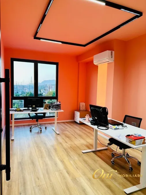 Office to rent Train Station - New Boulevard - Brrake (Tirana - city) 3