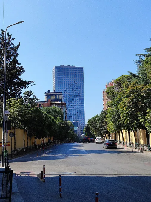 Apartment for sale Elbasan Str. - Lake Park (Tirana - city) 2