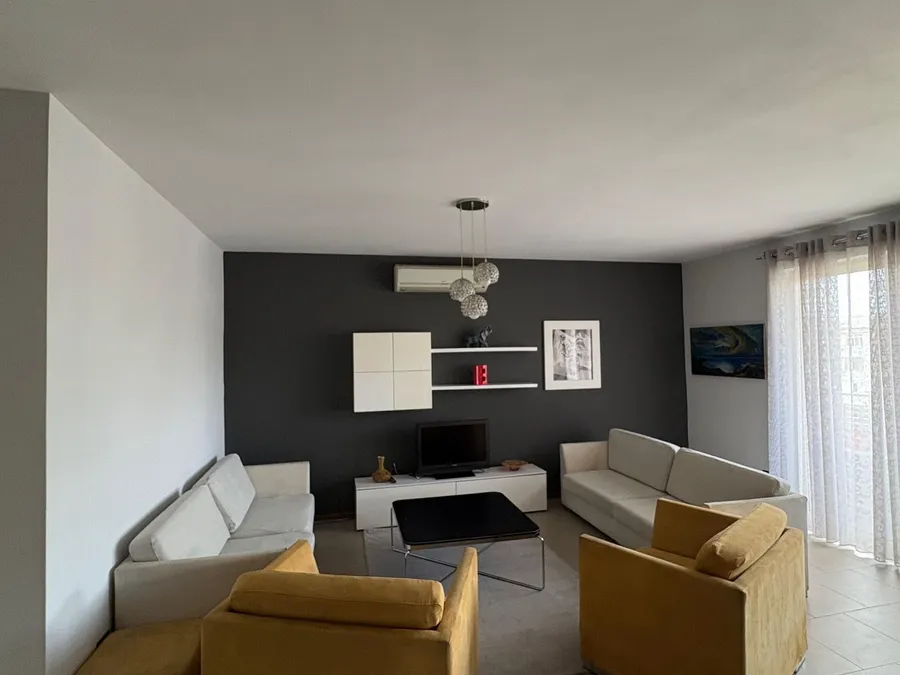Apartment to rent Elbasan Str. - Lake Park (Tirana - city)
