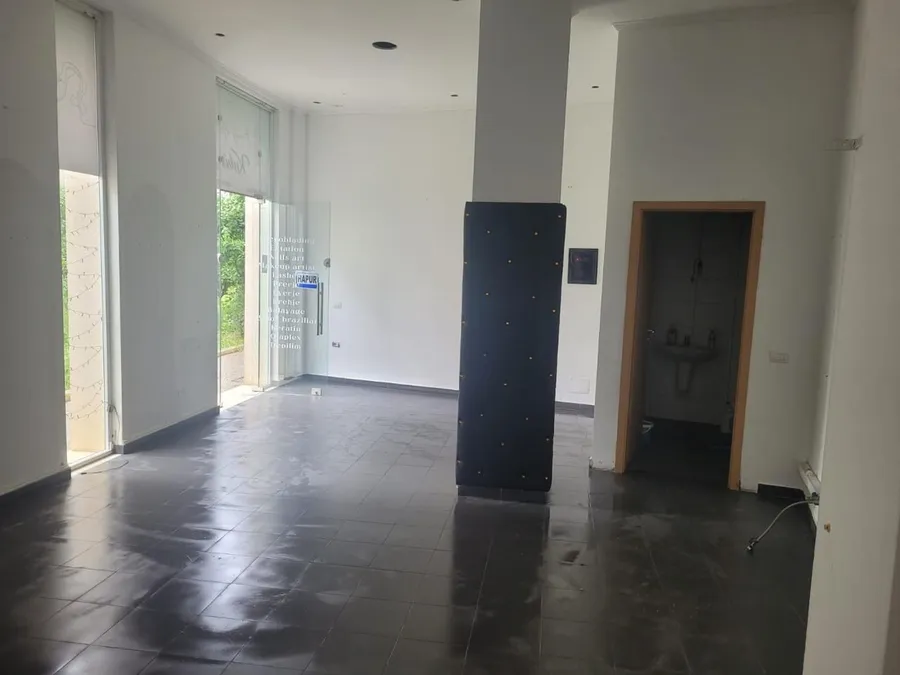 Store to rent Kavaja Str. - 21 Dhjetori (Tirana - city) 2