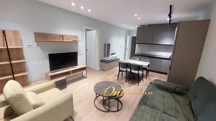 Apartment to rent Komuna e Parisit - Kristal Center (Tirana - city) 2