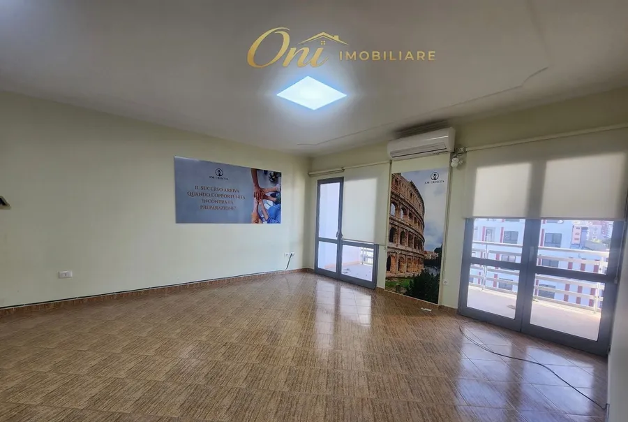 Office to rent Zogu i Zi (Tirana - city) 4