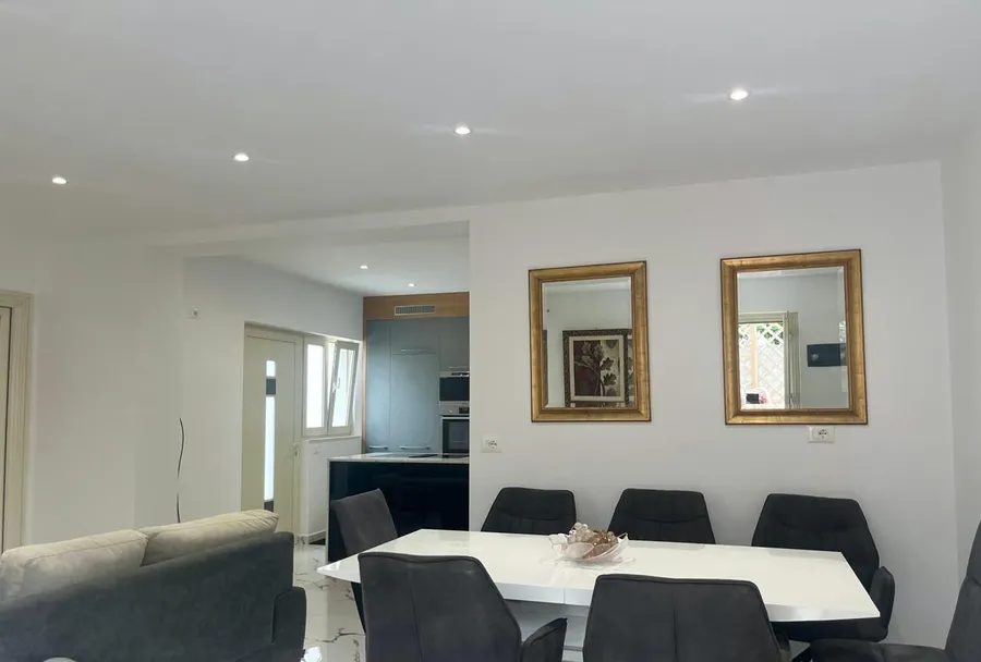 Apartment to rent 5 Maji Str. - Siri Kodra - Durresi Restaurant (Tirana - city)