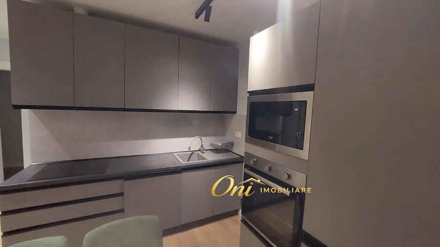Apartment to rent Komuna e Parisit - Kristal Center (Tirana - city)