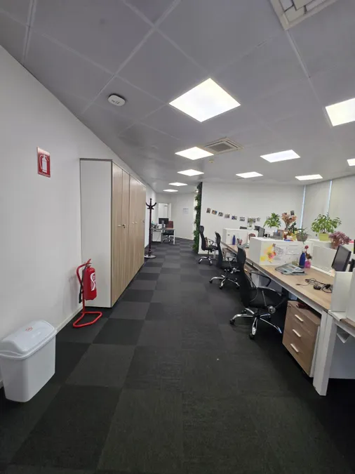 Office to rent Zogu i Zi (Tirana - city) 3