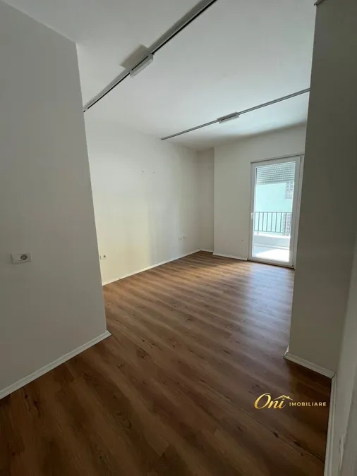 Office to rent New Bazaar - Red School (Tirana - city) 3