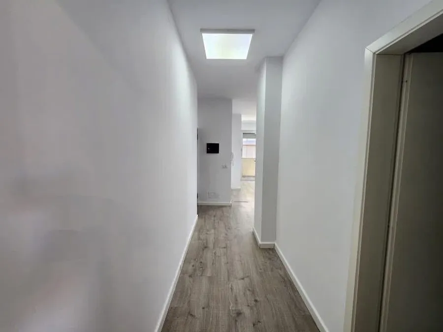 Office to rent Wilson Square (Tirana - city) 3