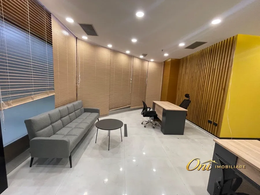 Office to rent Center (Tirana - city)