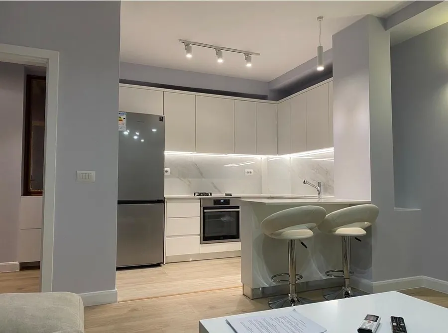 Apartment to rent Wilson Square (Tirana - city) 2