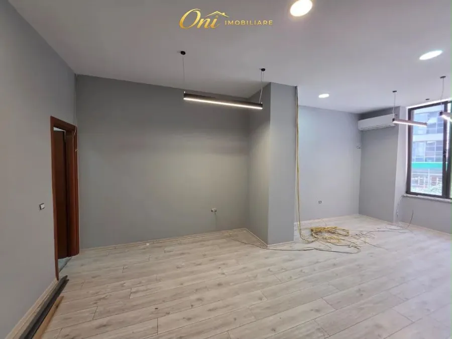 Office to rent Zogu i Zi (Tirana - city)