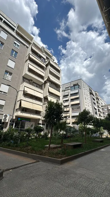 Apartment to rent Komuna e Parisit - Kristal Center (Tirana - city) 1
