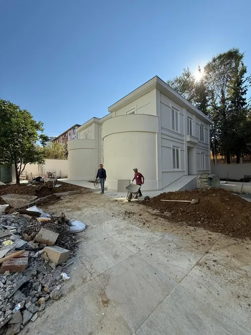 Villa to rent Elbasan Str. - Lake Park (Tirana - city) 2