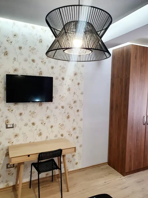 Apartment to rent Barrikadave Str. - King Zog I Blvd. - Maternity Hospital (Tirana - city) 2
