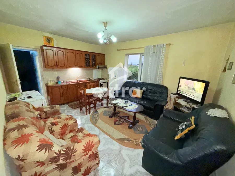 Shitet kati 2 private me 400 m2 toke Bahcallek Shkoder