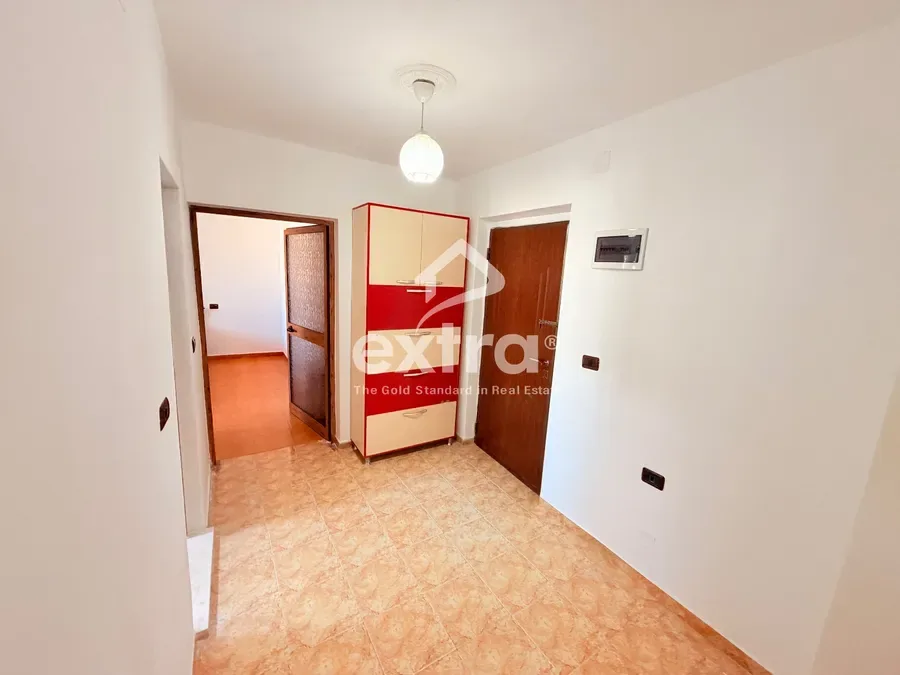 Jepet me qira 1+1 k5 ne Xhabije Shkoder 4