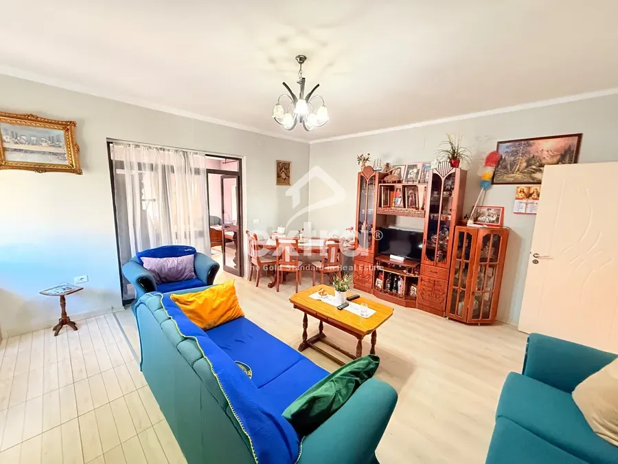 Shitet apartament 2+1 kati 2 prane Kopshtit Tom Ali Mhilli 3