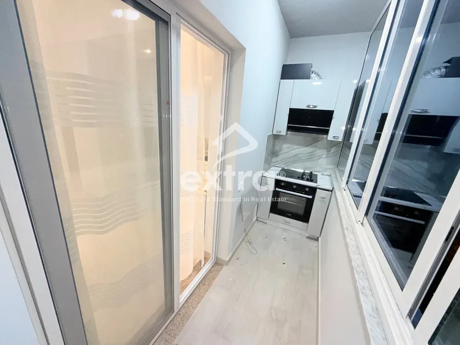 Shitet apartamenr 3+1 k3 kolegji turk 3