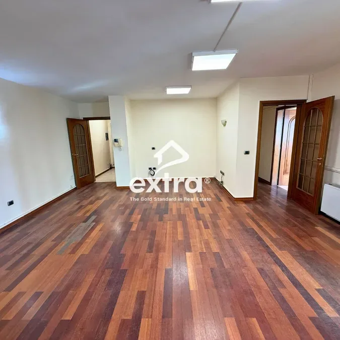 Qira ambient zyra 3+1+2 Bllok, Tirane 2