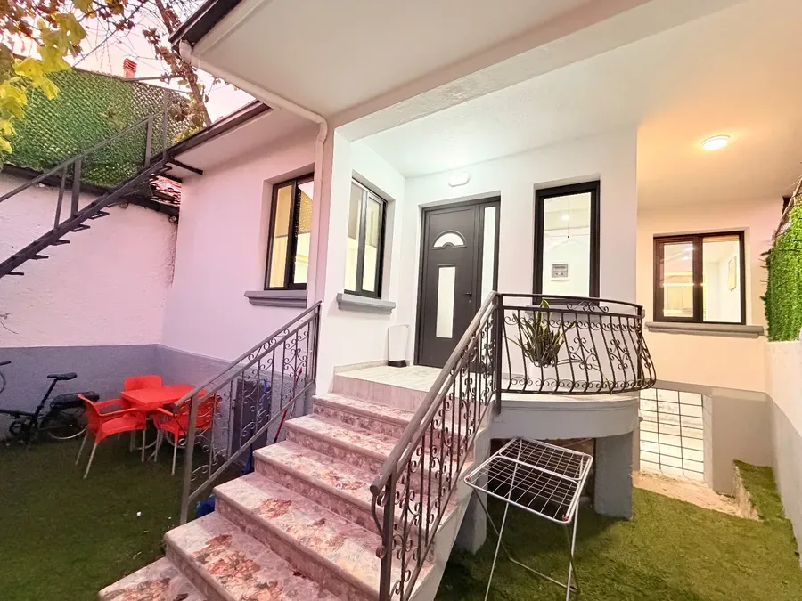 Shitet shtepi private 2+1 okazion me cmim apartamenti