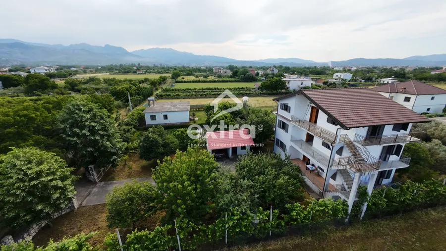 Shitet vile private ne grud shkoder 180k