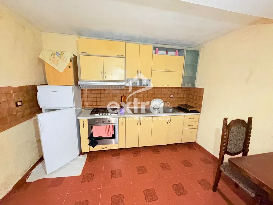 Jepet me qira kati 1 nje vile private 300 mije lek 4