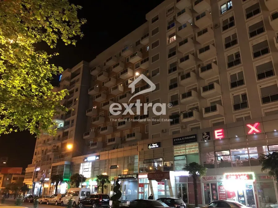 Shitet apartament 3+1+2 exalco shkoder