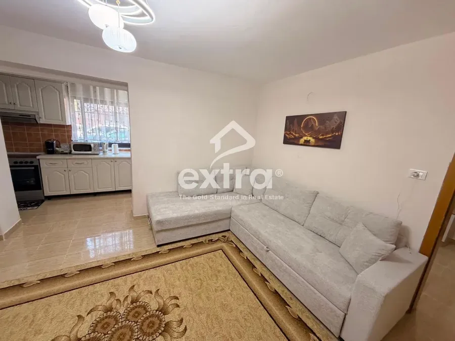 Jepet me qira 1+1 kati 1 bahce cakajve shkoder