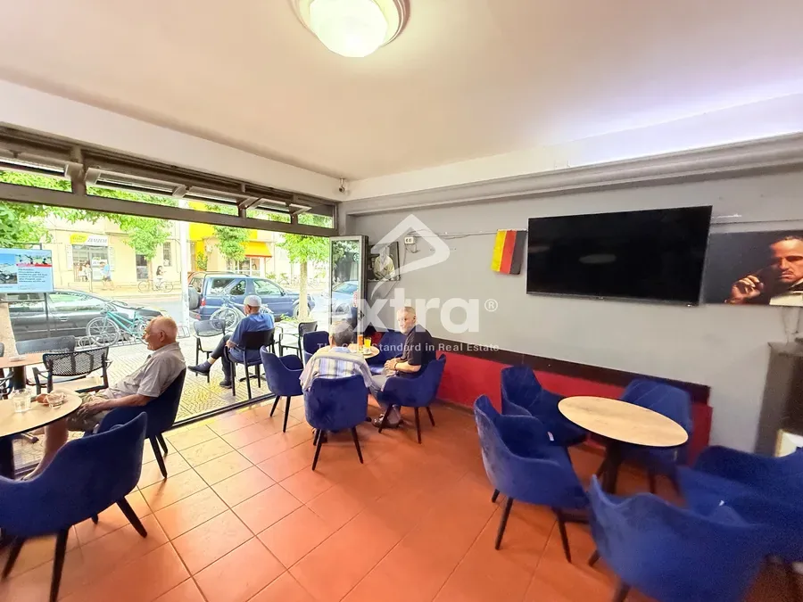 Shitet dyqan ne rruge krysore xhabije 3