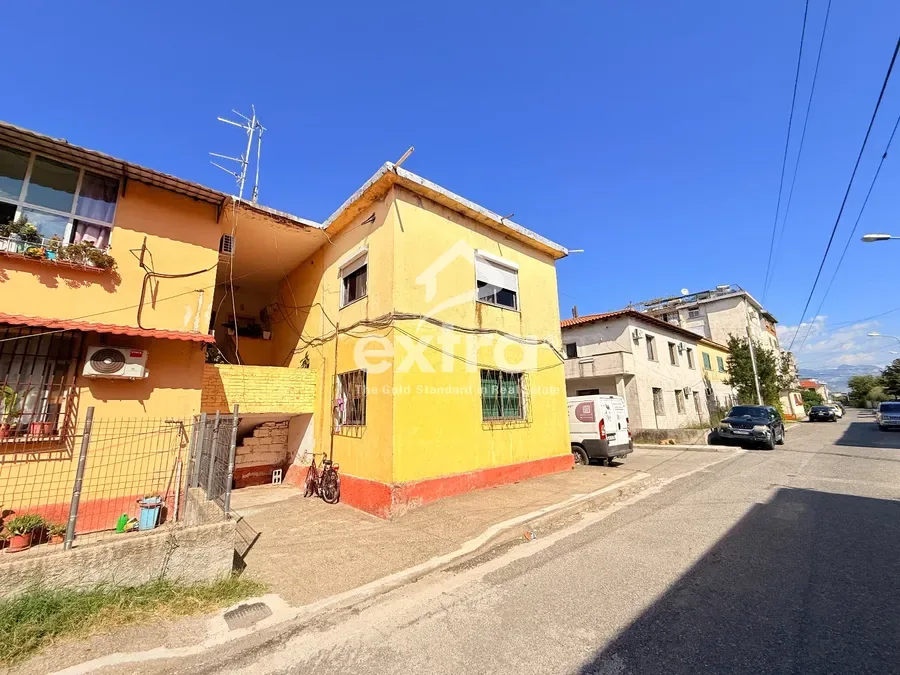Shitet apartament 2+1 kati 2 prane Kopshtit Tom Ali Mhilli