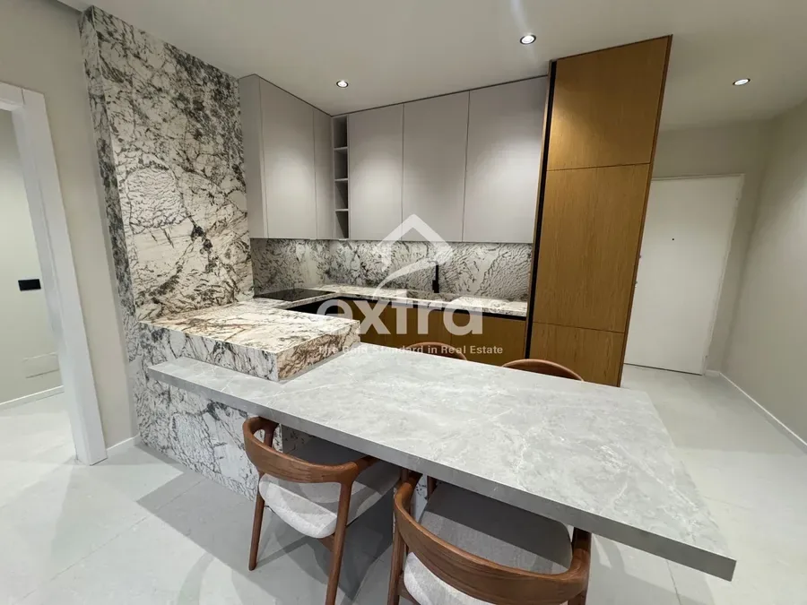 Jepet me qira super apartament 2+1 gjuhadol