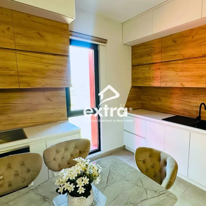 Qira 2+1+2+Parkim Farmacia 10, Tirane