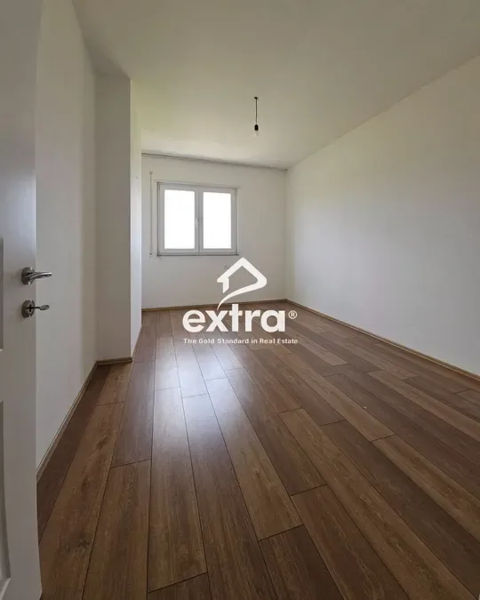 Shitet 3+1+2, Vila L2, Astir, Tiranë 3
