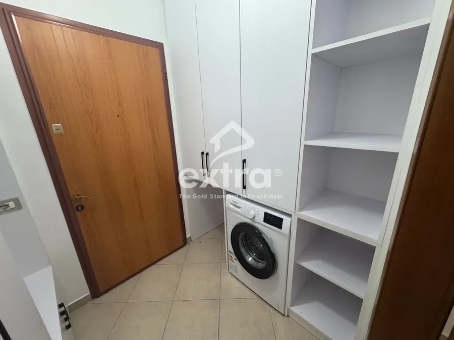 Jepet me qira 1+1 k 4 ne bexhisten shkoder