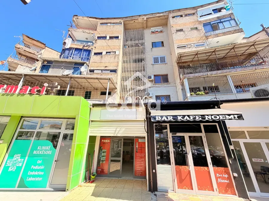 Jepet me qira dyqan prek cali shkoder