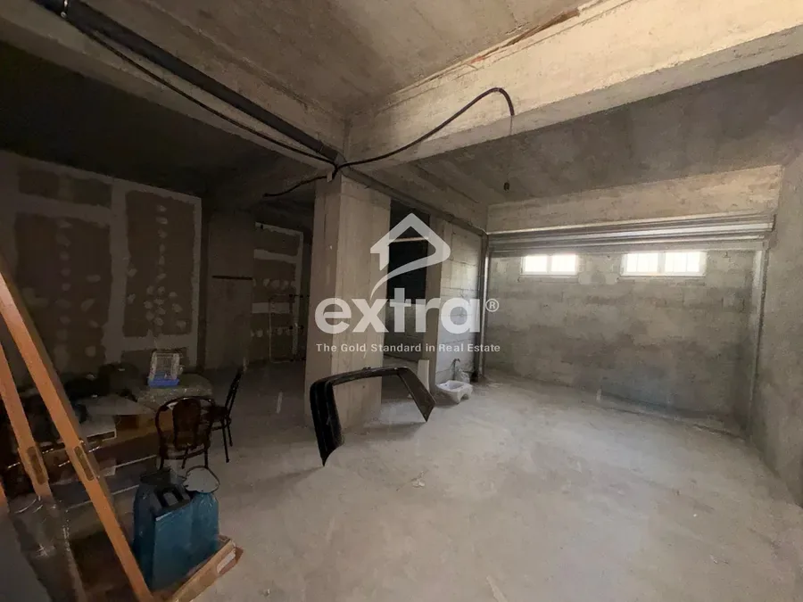 Shitet dyqan kati perdhe ne zdrale 107.000 €